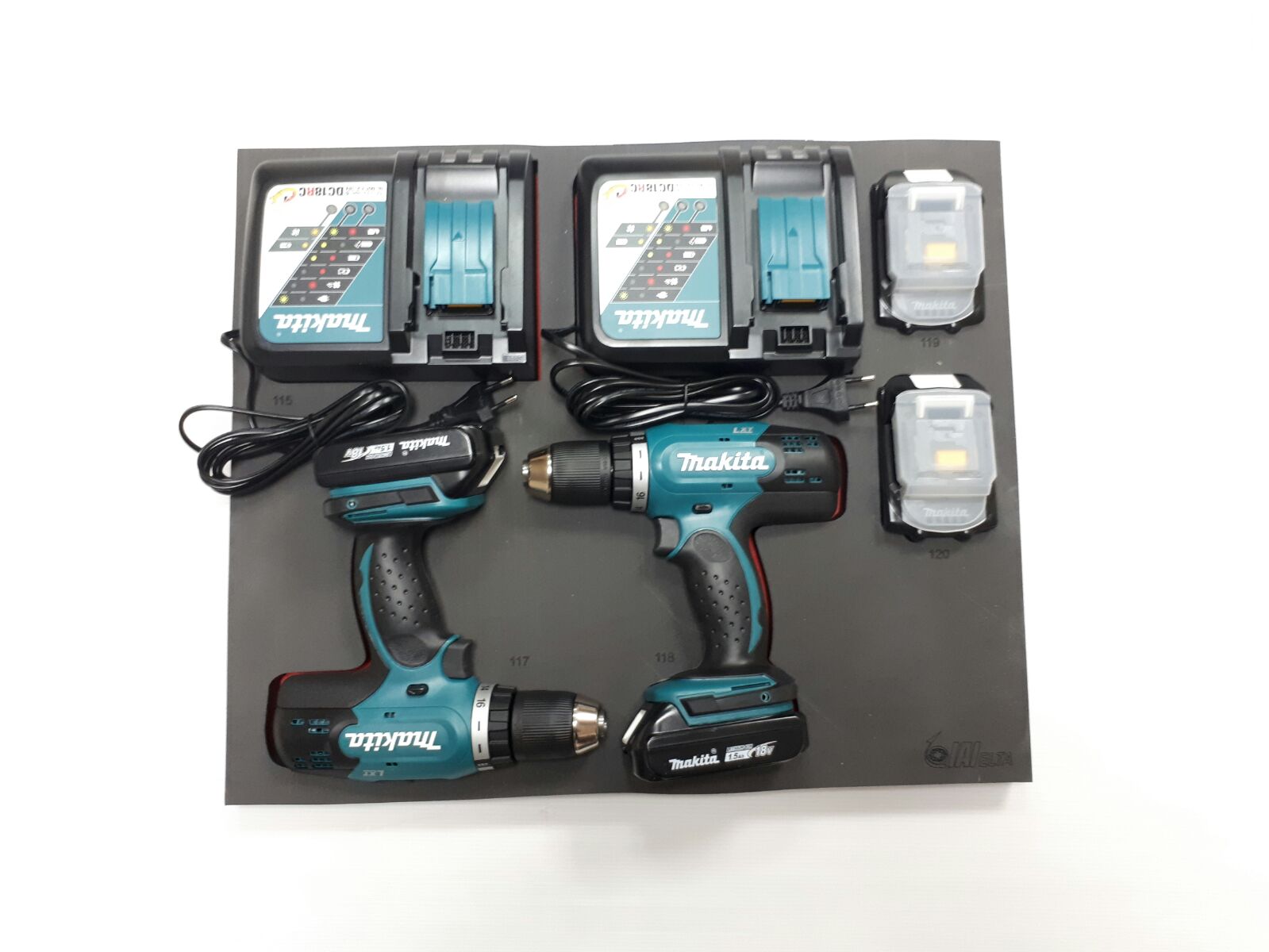 תבניות ספוג לכלי עבודה